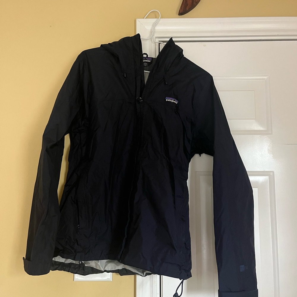navy patagonia rain jacket